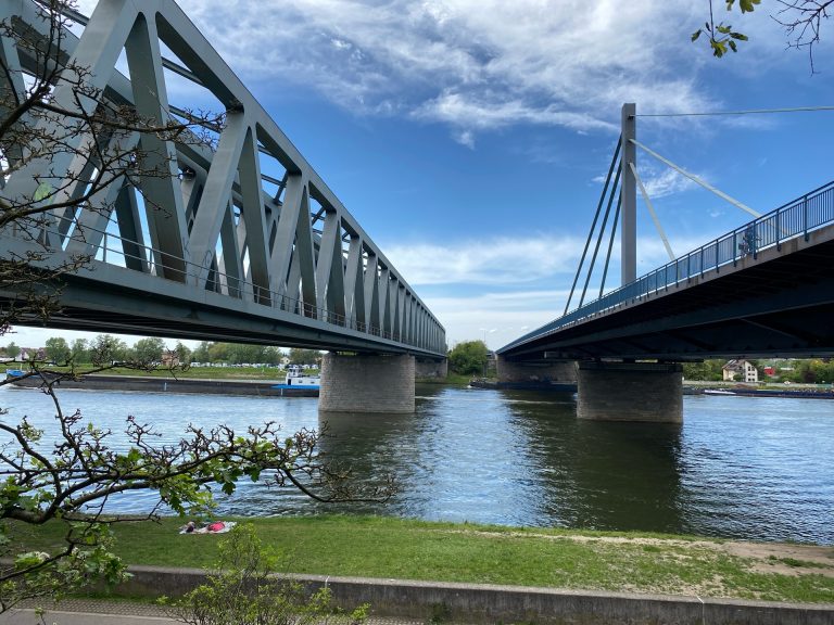 Zweite Rheinbrücke: Klimaschutz erfordert Umdenken