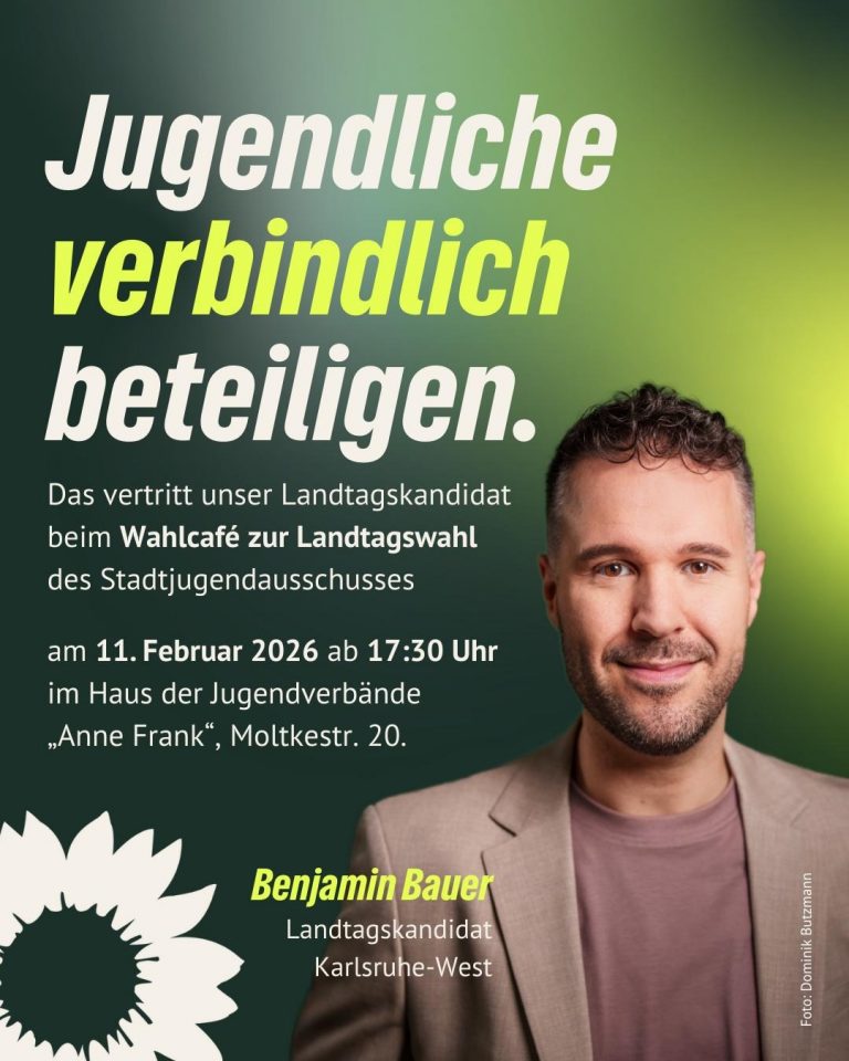 Landtagskandidat Benjamin Bauer beim Wahlcafé des StJA